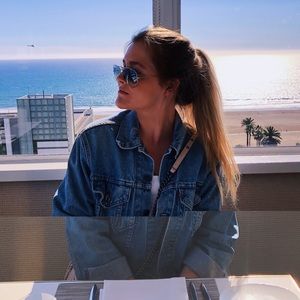 Meet your Posher, Emma